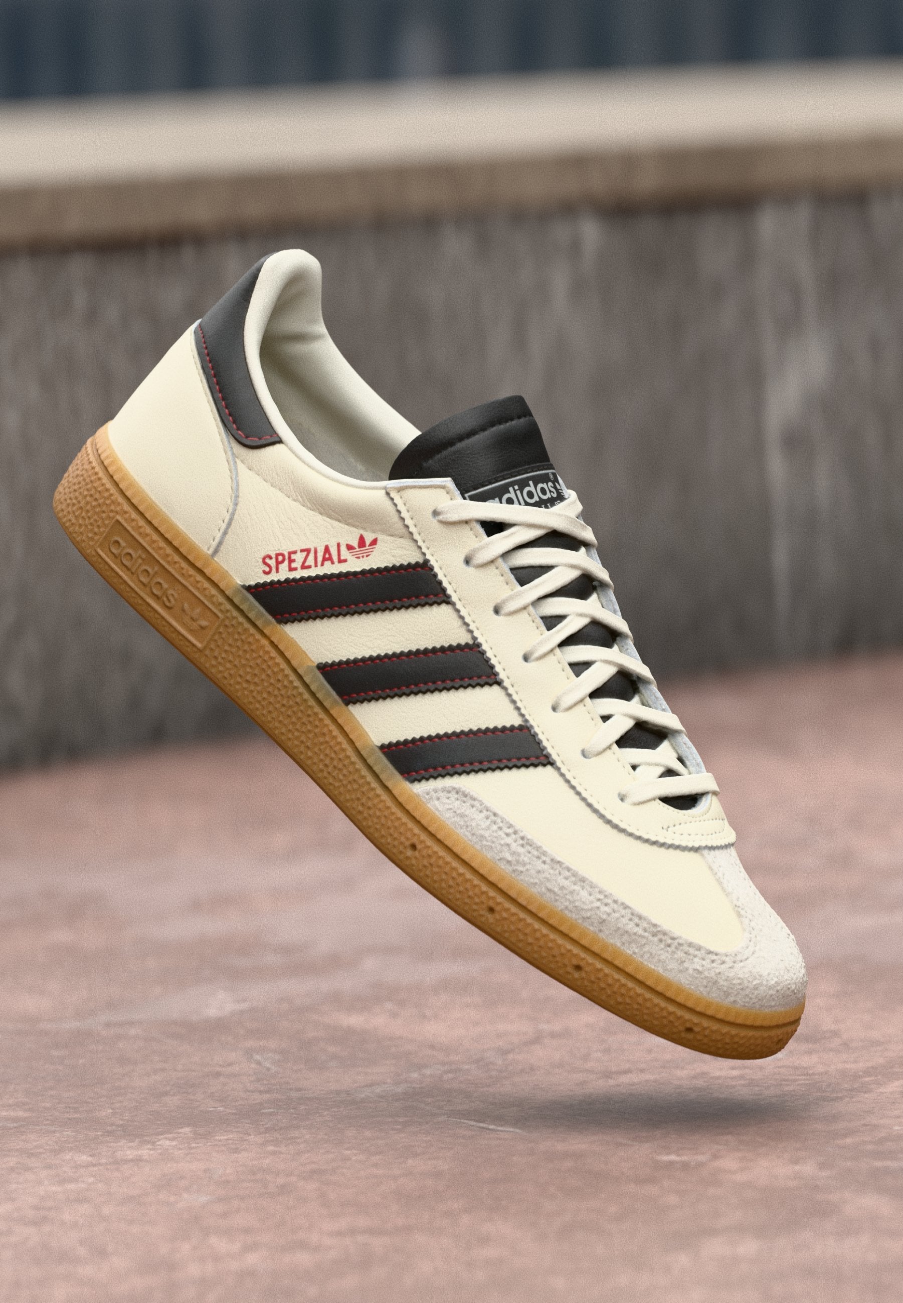 HANDBALL SPEZIAL UNISEX - Baskets basses - off white/core black